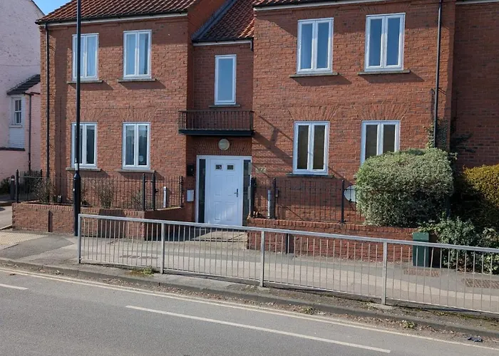 Monkbridge Centre With Parking