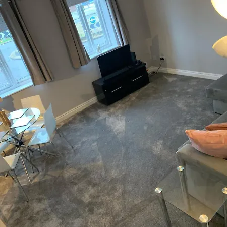 Monkbridge Centre With Parking * York